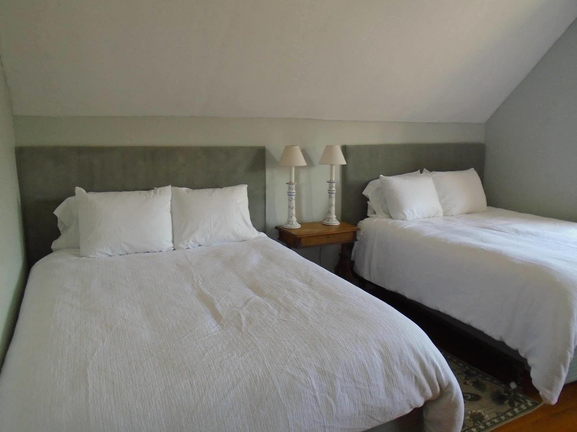The Karass Inn Chester Екстериор снимка